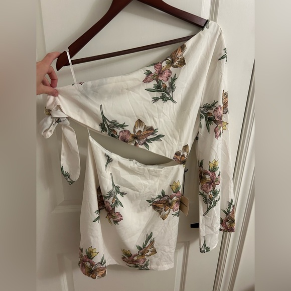 Revolve dress - Picture 4 of 8